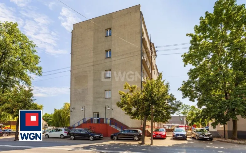 Obiekt biurowy na  sprzedaż Skierniewice - Duża nieruchomość w centrum miasta