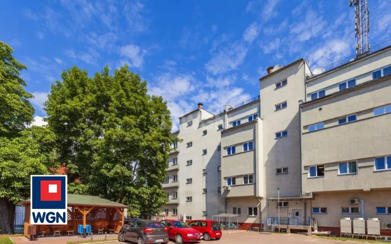 Obiekt biurowy na  sprzedaż Skierniewice - Duża nieruchomość w centrum miasta